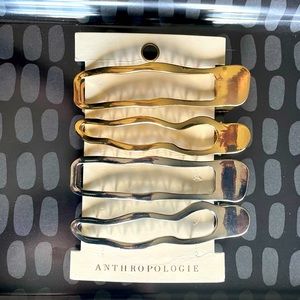 Anthropologie set of 4 hair clips